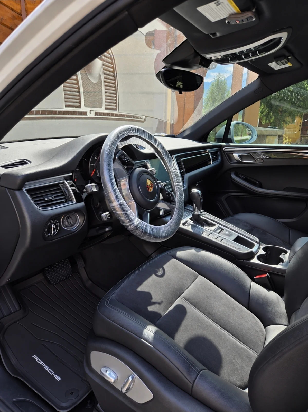 El mismo interior después de la limpieza profunda